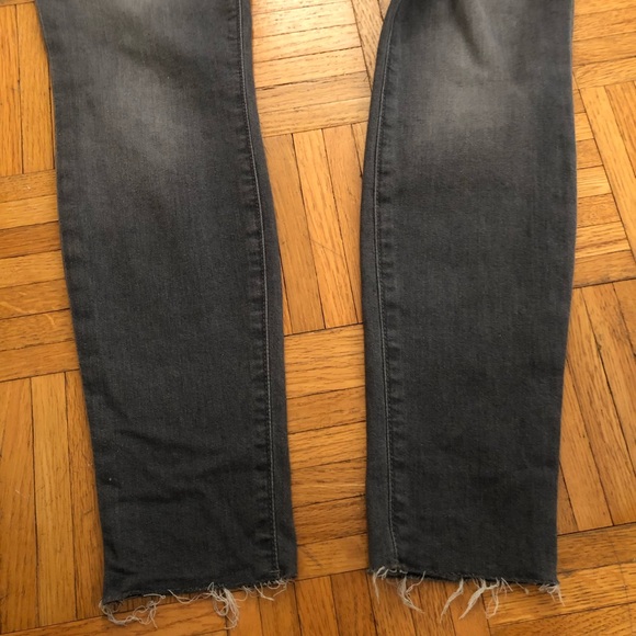 Joe’s Jeans Grey Wash Raw Hem Skinny Jeans - Picture 5 of 6